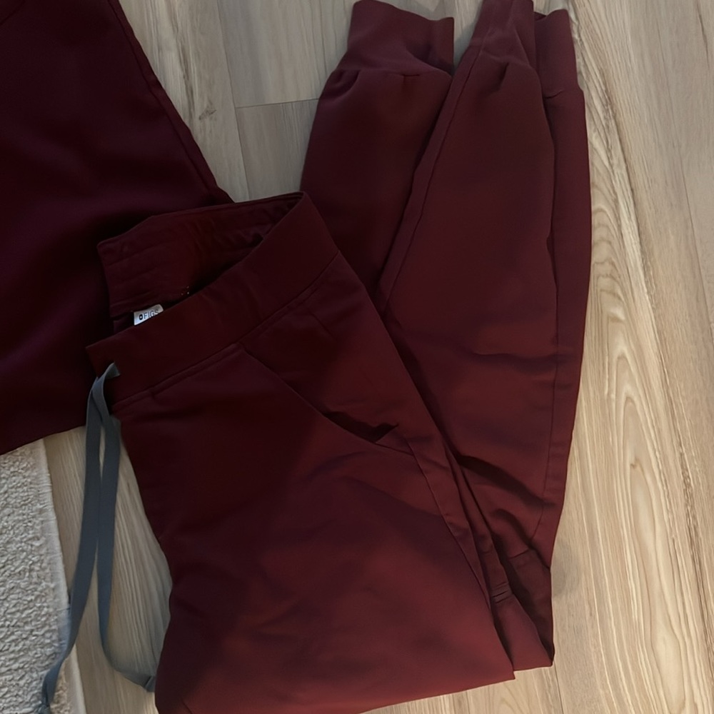FIGS Scrubs Jogger Pants - Burgundy